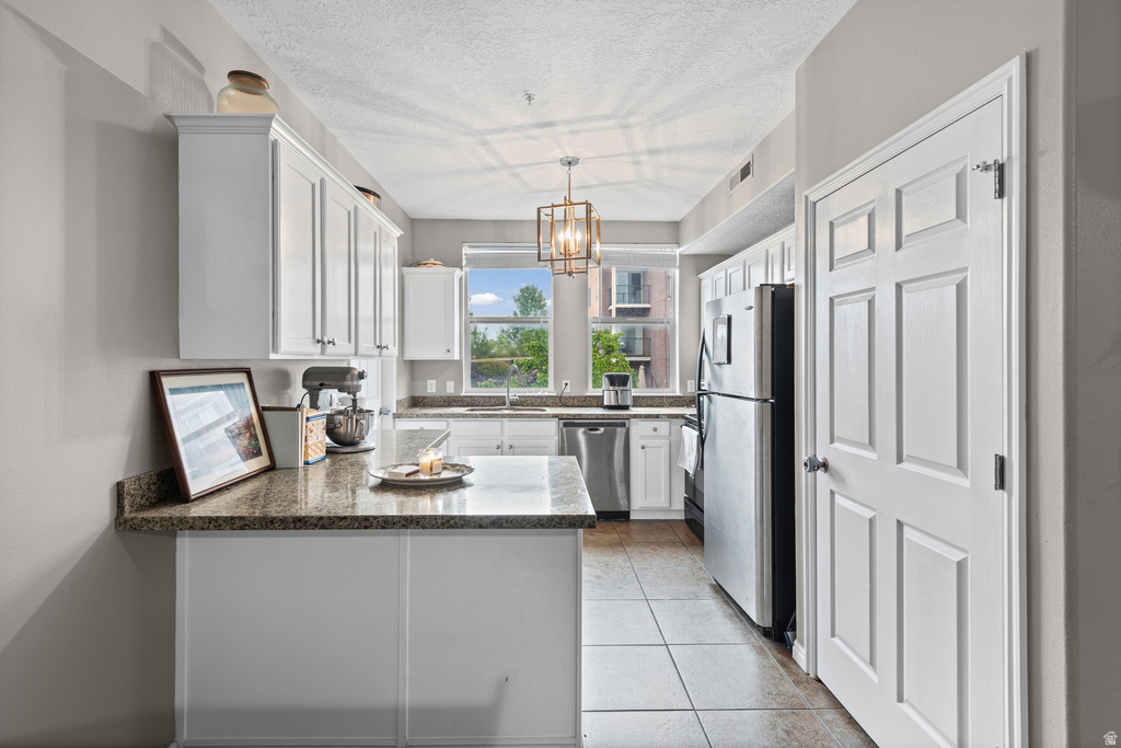 180 W ALBION VILLAGE WAY #301 Sandy, UT 84070
