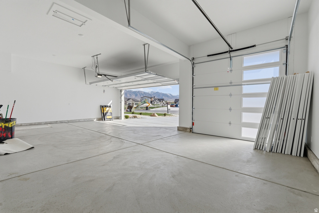 118 W MORNING GLORY CIR Stansbury Park, UT 84074