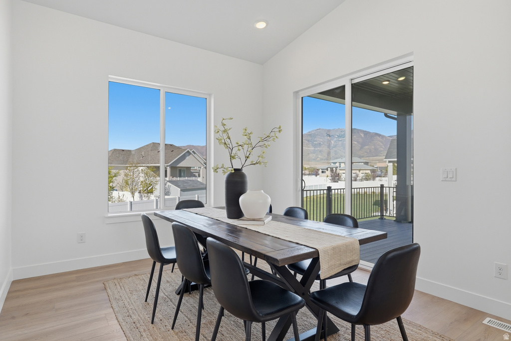 118 W MORNING GLORY CIR Stansbury Park, UT 84074
