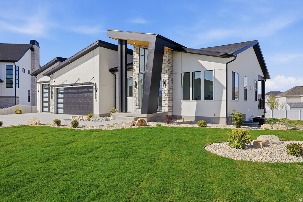 118 W MORNING GLORY CIR Stansbury Park, UT 84074
