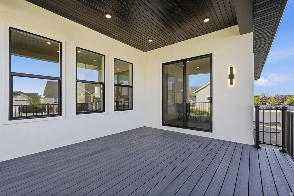 118 W MORNING GLORY CIR Stansbury Park, UT 84074
