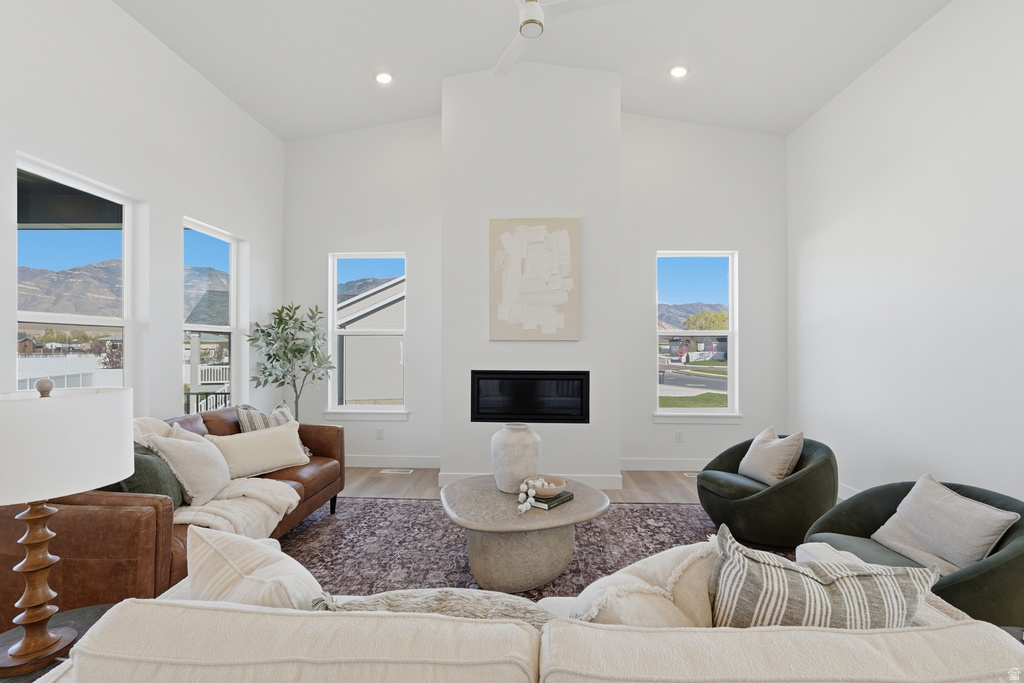 118 W MORNING GLORY CIR Stansbury Park, UT 84074