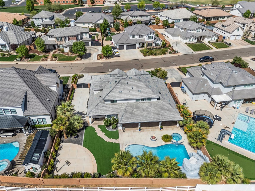 2498 E ARBOR DR St George, UT 84790
