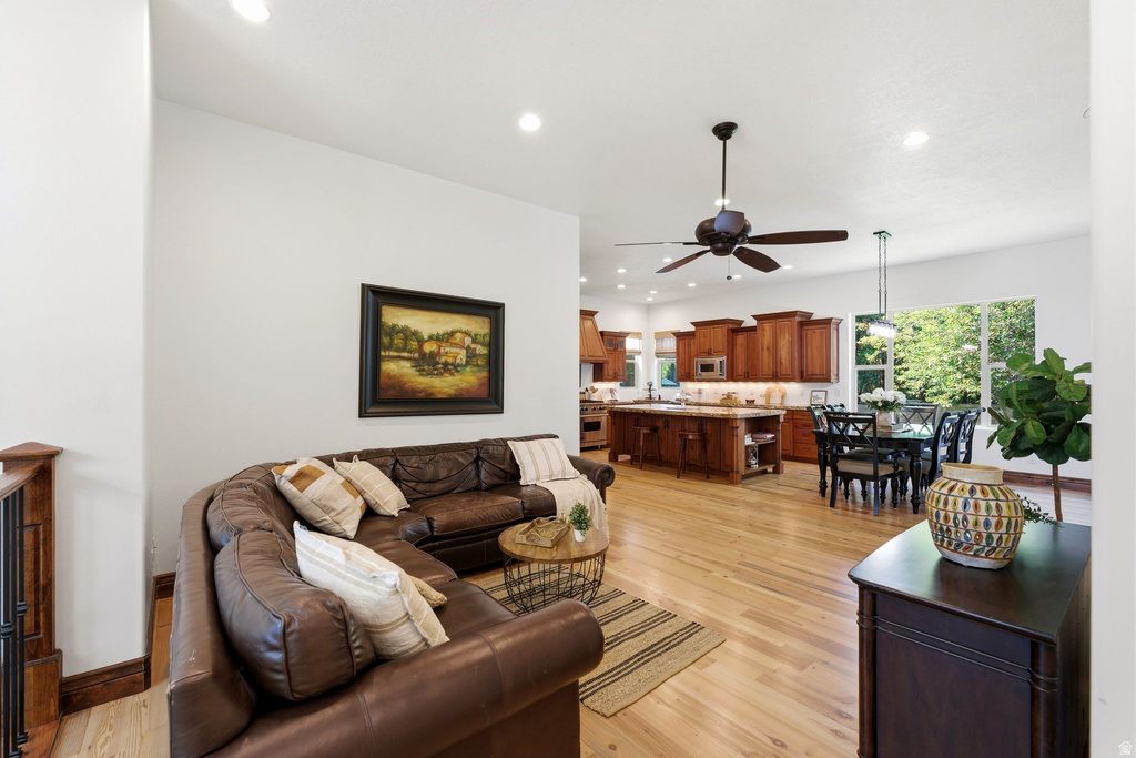 2847 W AMINI WAY South Jordan, UT 84095
