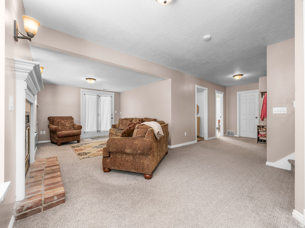 2079 N 2100 E Layton, UT 84040