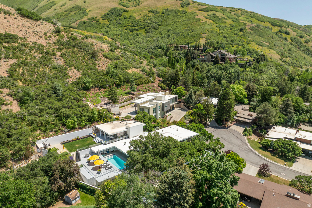 3017 E SAINT MARYS CIR Salt Lake City, UT 84108