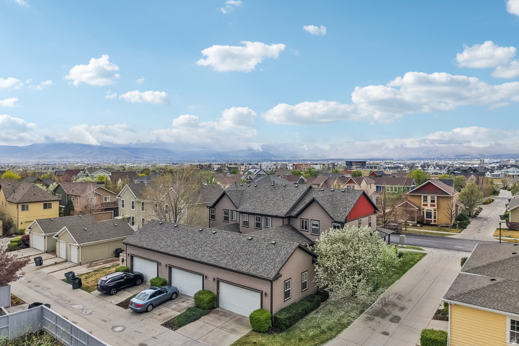 11057 S TOPVIEW RD South Jordan, UT 84009