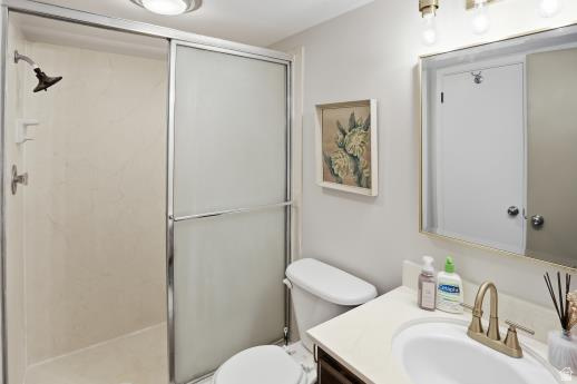 627 E SPRINGHILL DR Murray, UT 84107