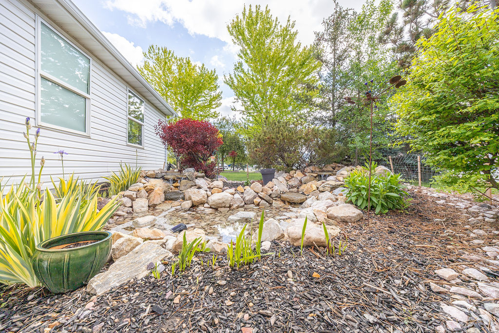 2162 S 2850 W West Haven, UT 84401