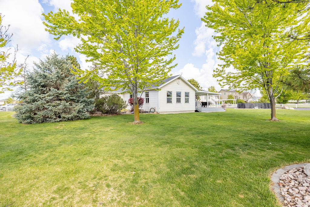 2162 S 2850 W West Haven, UT 84401