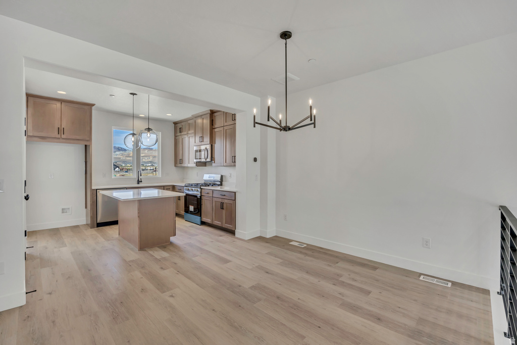 10978 S LAKE RUN RD #158 South Jordan, UT 84009