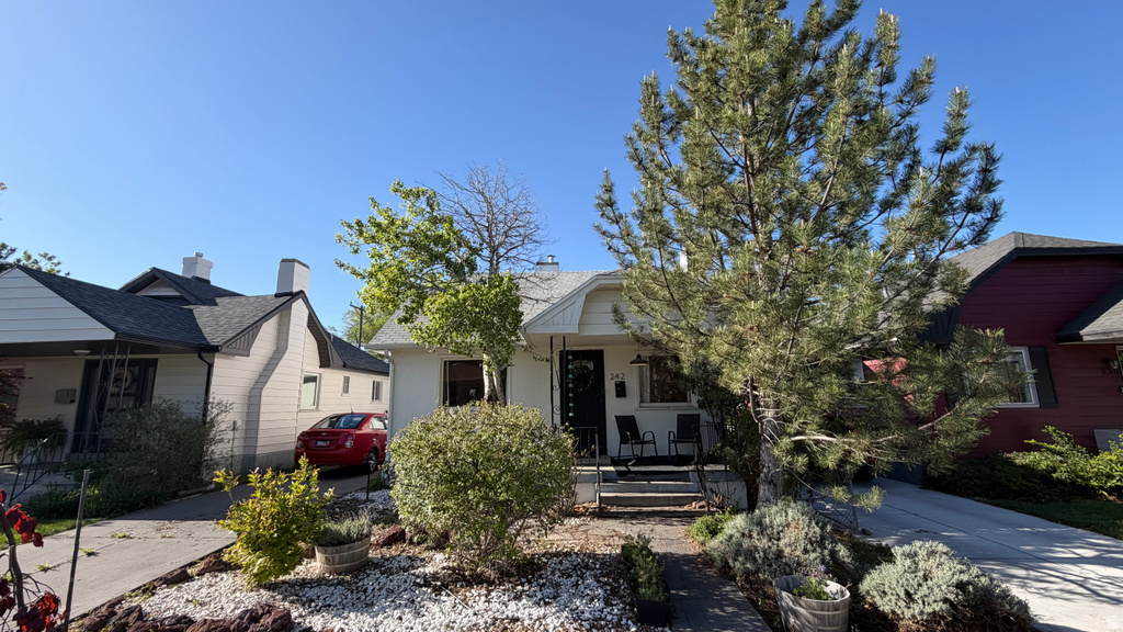 242 E DOWNINGTON AVE Salt Lake City, UT 84115