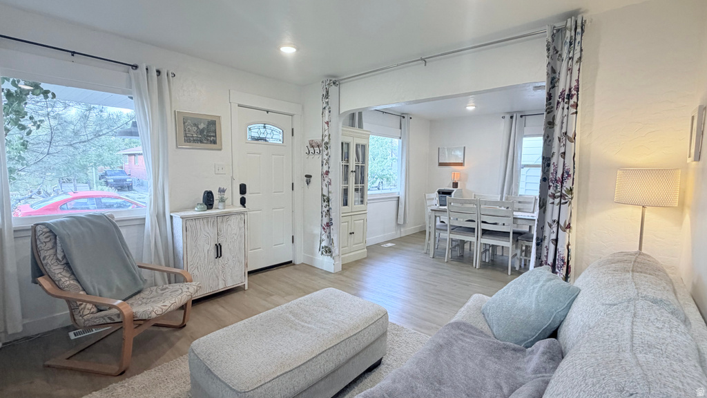 242 E DOWNINGTON AVE Salt Lake City, UT 84115