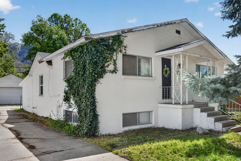 125 S 200 W Farmington, UT 84025