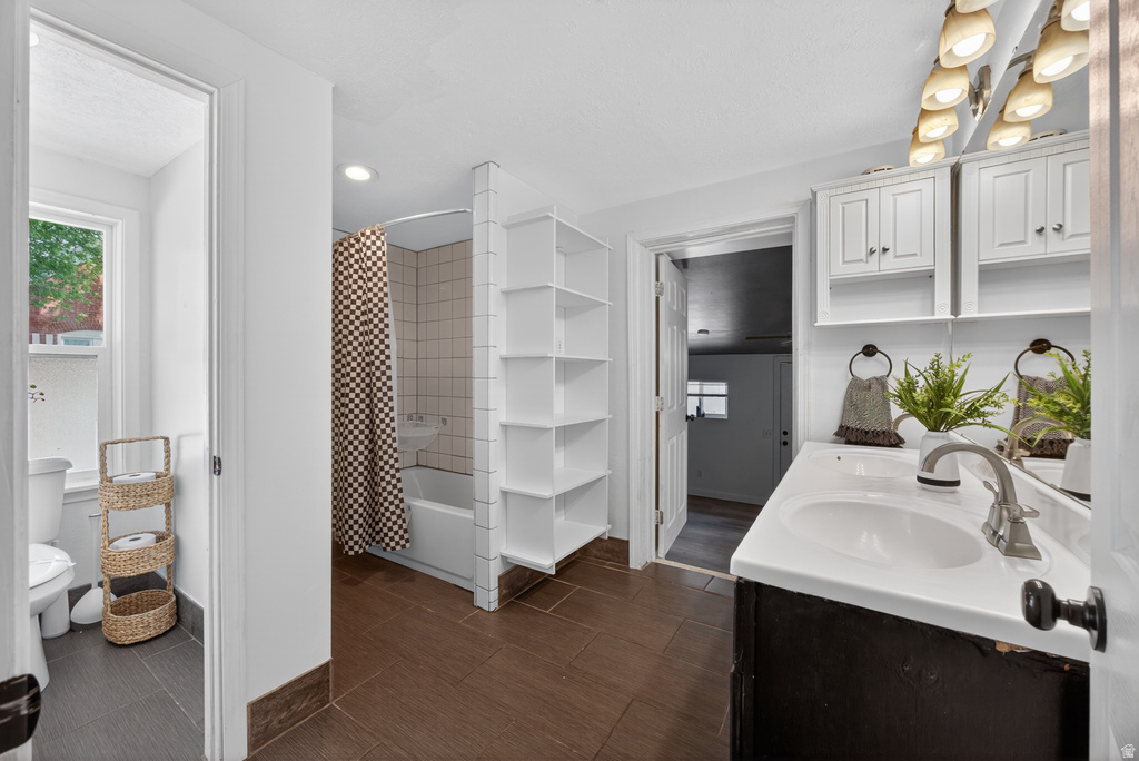 125 S 200 W Farmington, UT 84025