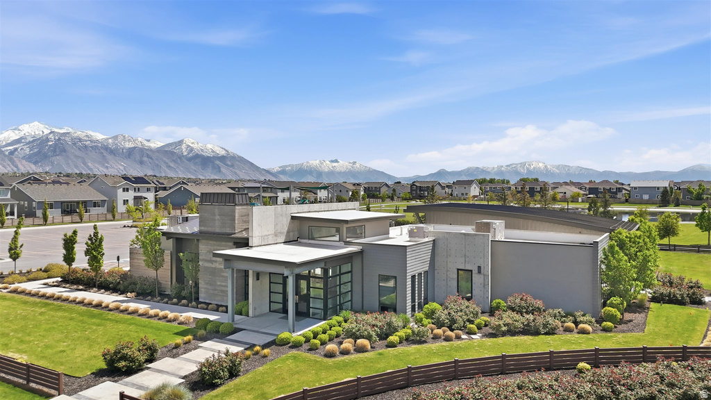 573 N 290 E Vineyard, UT 84059