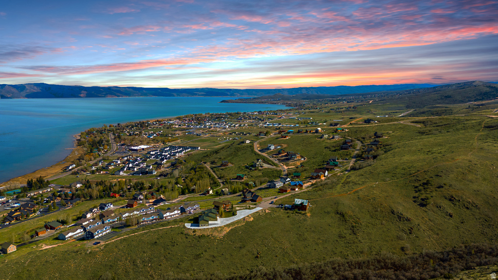 910 N CAMBRY DR Garden City, UT 84028