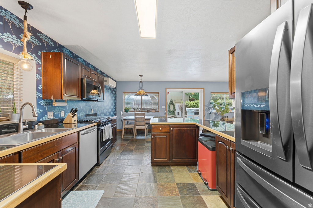 353 W REED AVE Salt Lake City, UT 84103