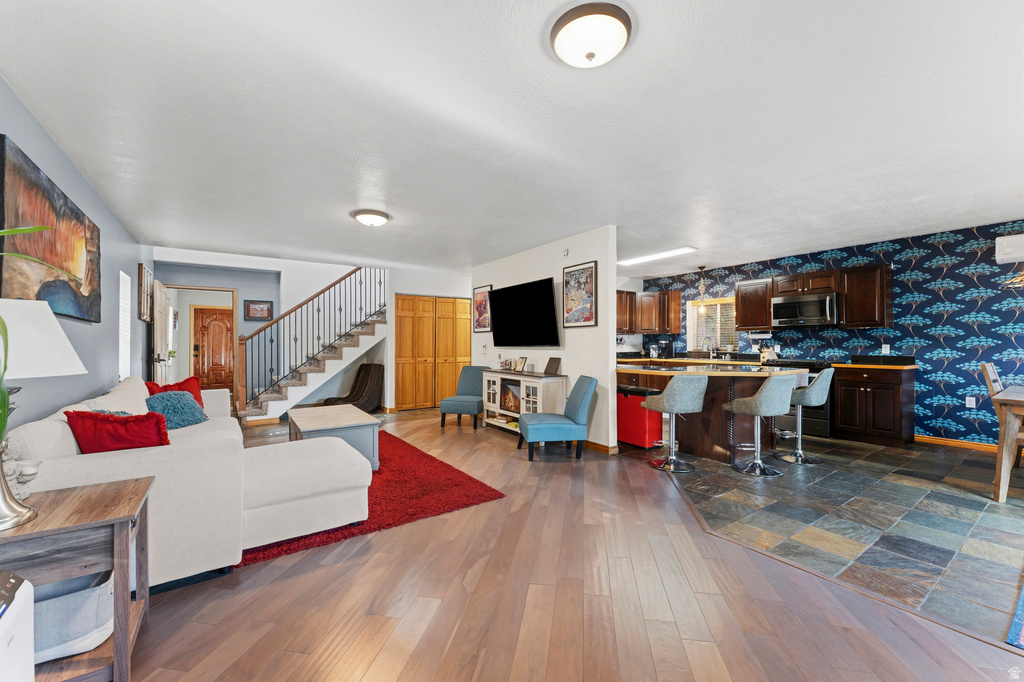 353 W REED AVE Salt Lake City, UT 84103