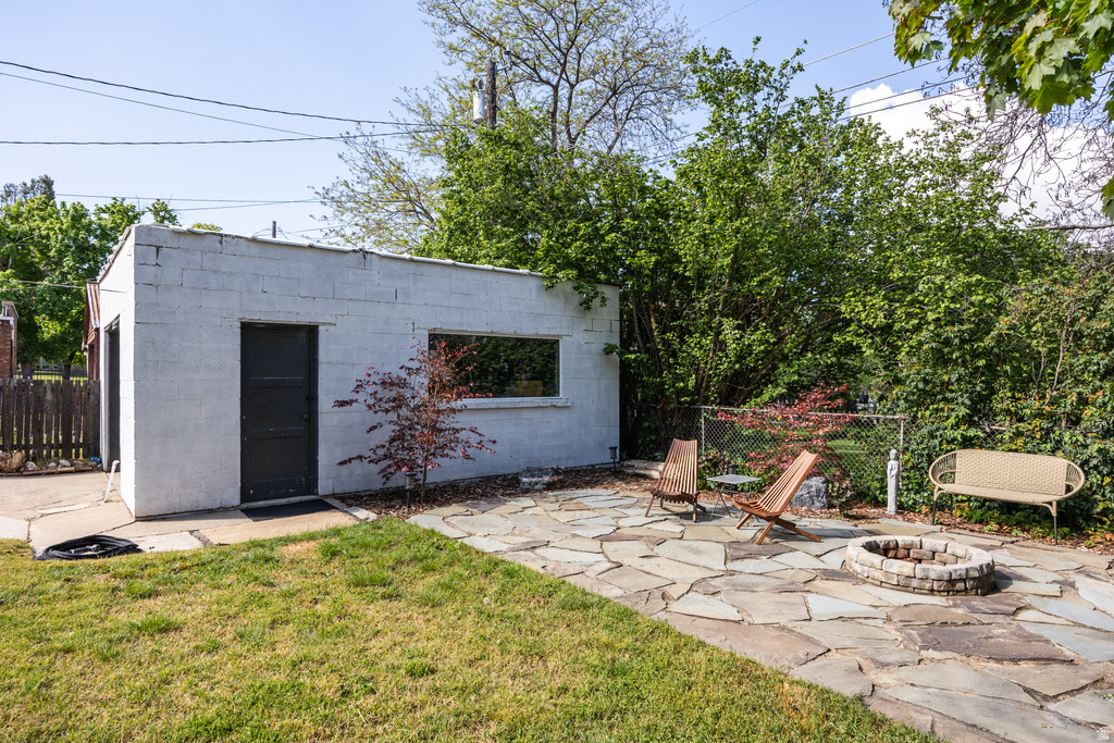 2571 S POLK AVE Ogden, UT 84401