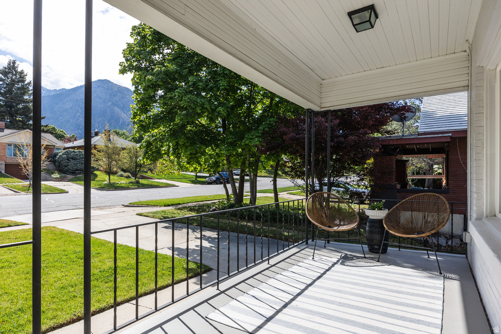 2571 S POLK AVE Ogden, UT 84401