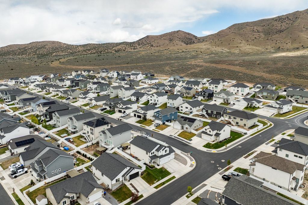 2857 E CARRIAGE HILL DR Eagle Mountain, UT 84005