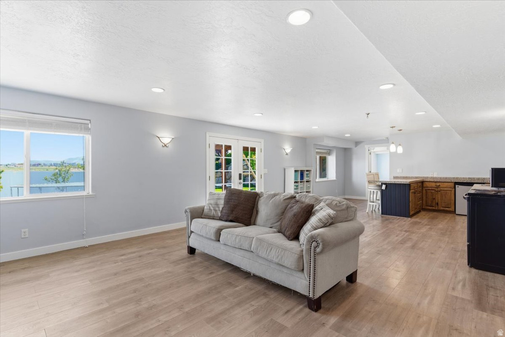 4921 W WOODRIDGE DR South Jordan, UT 84009