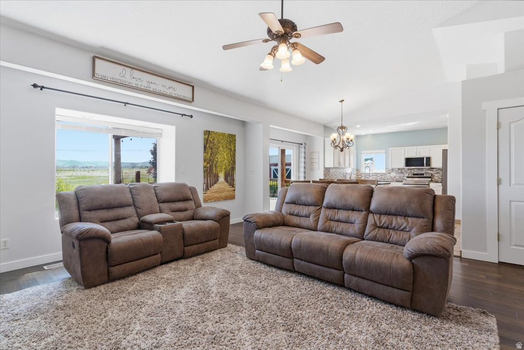 4921 W WOODRIDGE DR South Jordan, UT 84009