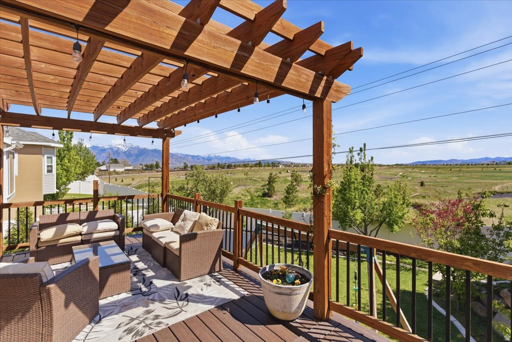 4921 W WOODRIDGE DR South Jordan, UT 84009