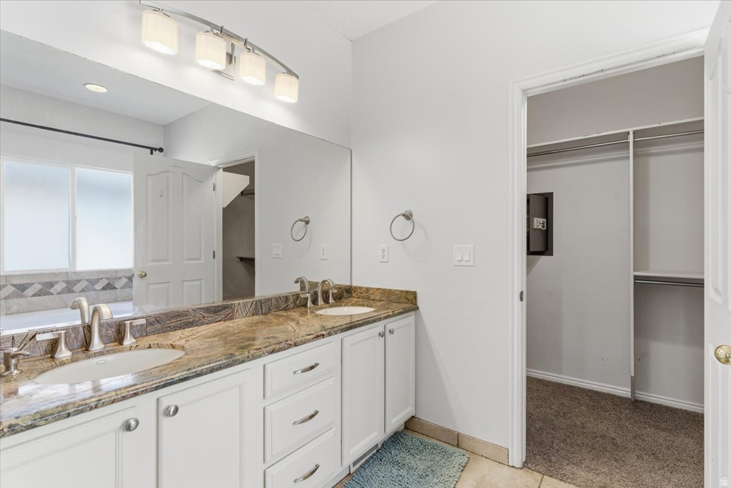 4921 W WOODRIDGE DR South Jordan, UT 84009