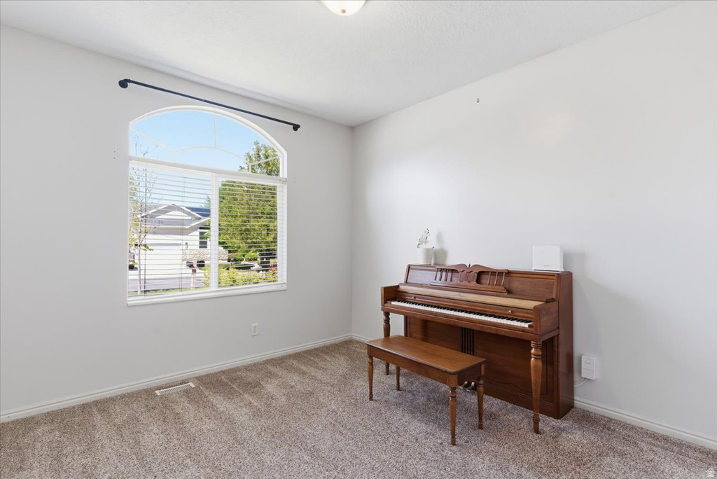 4921 W WOODRIDGE DR South Jordan, UT 84009