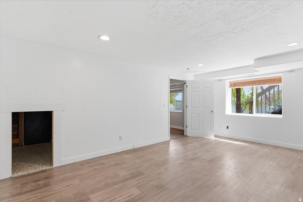 4921 W WOODRIDGE DR South Jordan, UT 84009