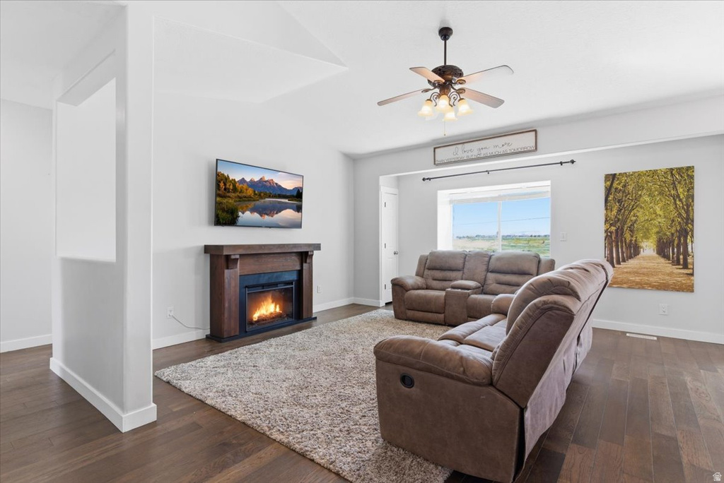 4921 W WOODRIDGE DR South Jordan, UT 84009