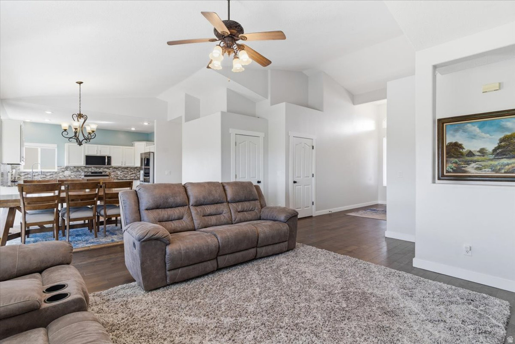 4921 W WOODRIDGE DR South Jordan, UT 84009