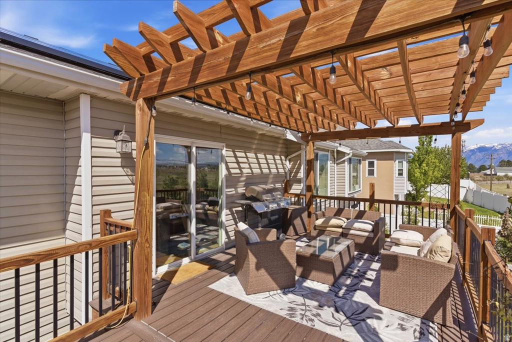 4921 W WOODRIDGE DR South Jordan, UT 84009