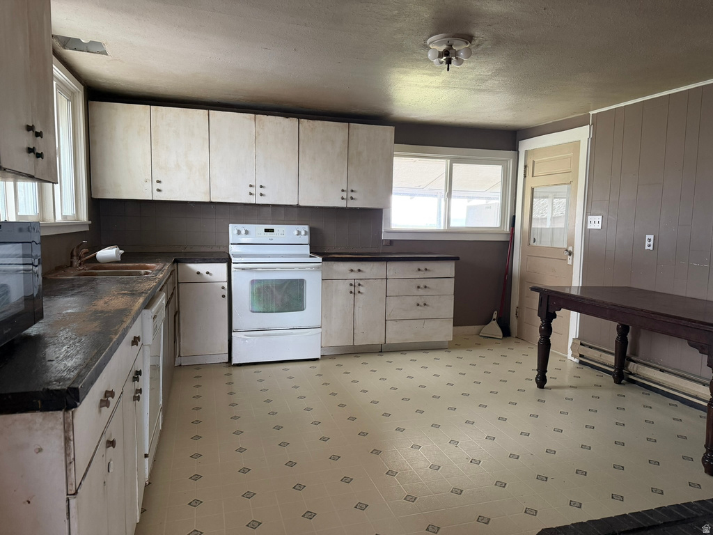 4105 N 3000 W Sutherland, UT 84624