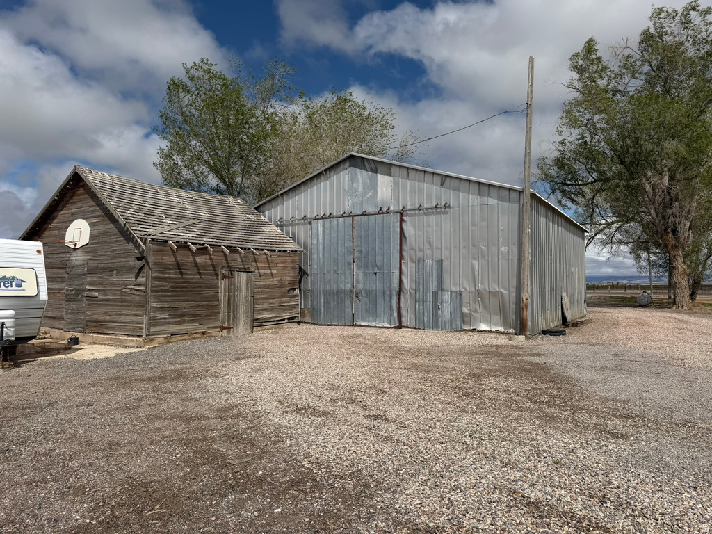 4105 N 3000 W Sutherland, UT 84624