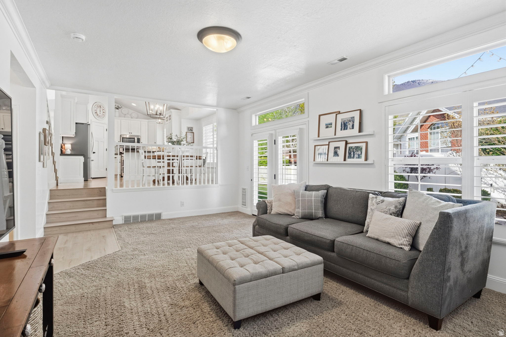 1215 S CAVE HOLLOW LN Farmington, UT 84025