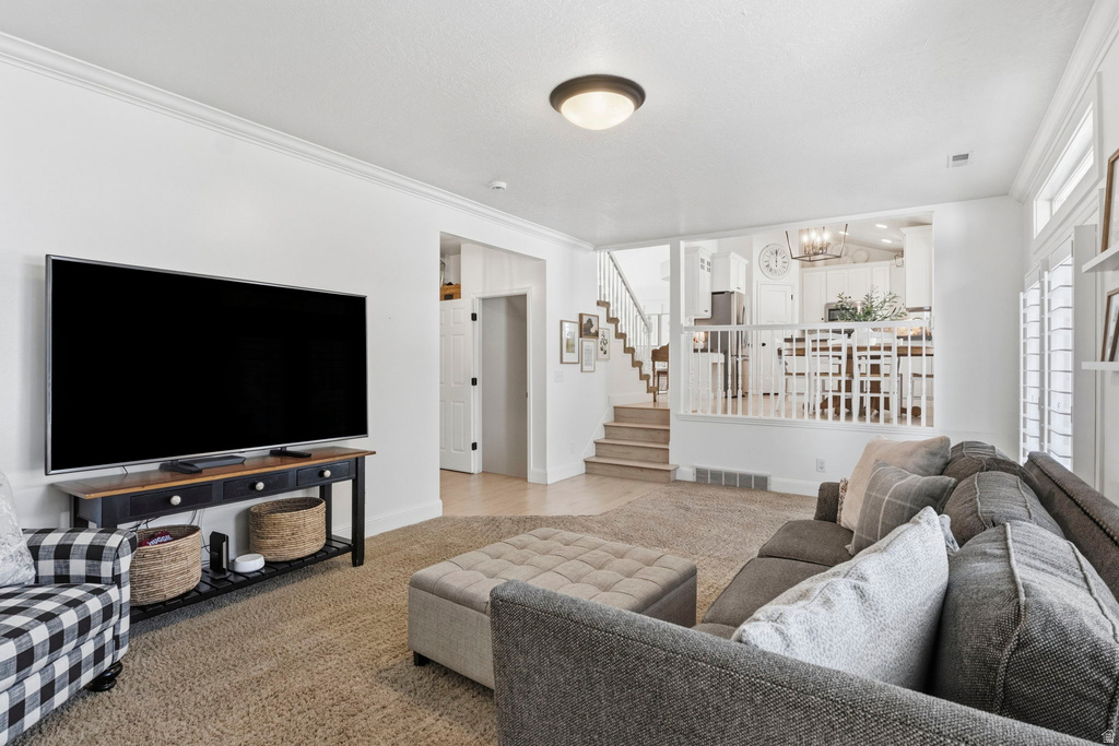 1215 S CAVE HOLLOW LN Farmington, UT 84025