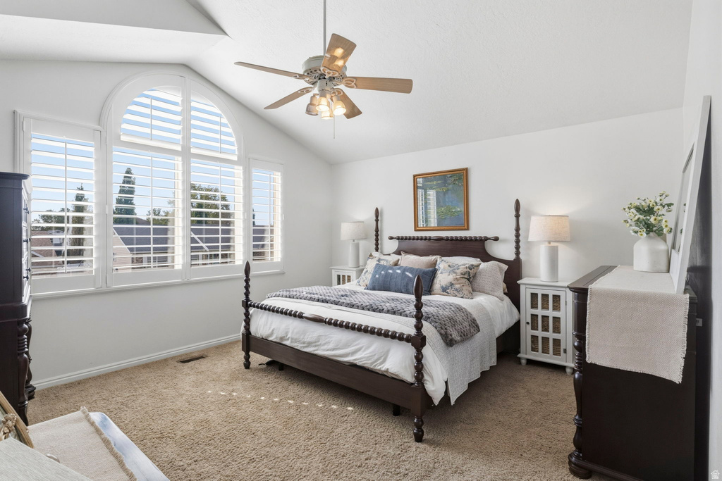 1215 S CAVE HOLLOW LN Farmington, UT 84025