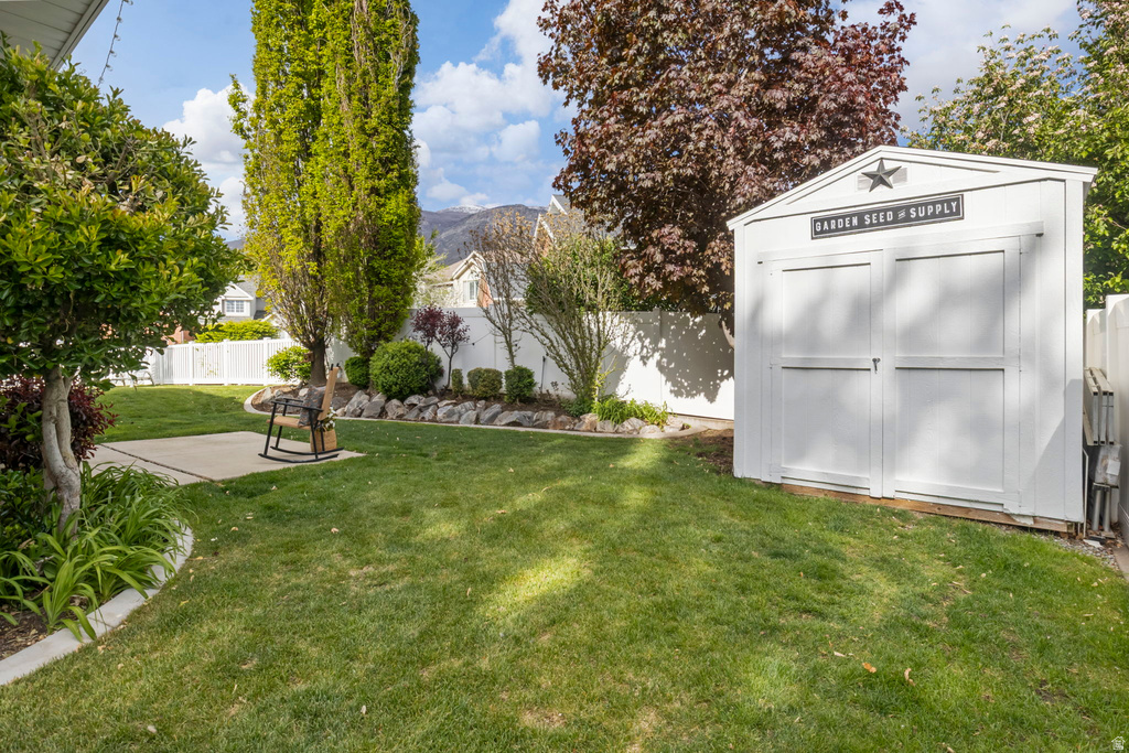 1215 S CAVE HOLLOW LN Farmington, UT 84025