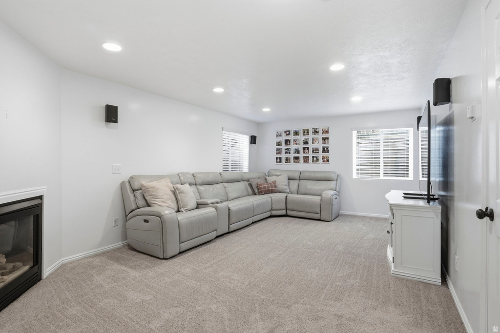 1215 S CAVE HOLLOW LN Farmington, UT 84025