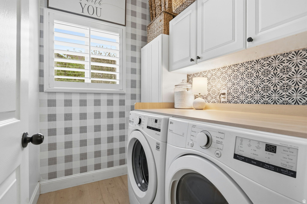 1215 S CAVE HOLLOW LN Farmington, UT 84025