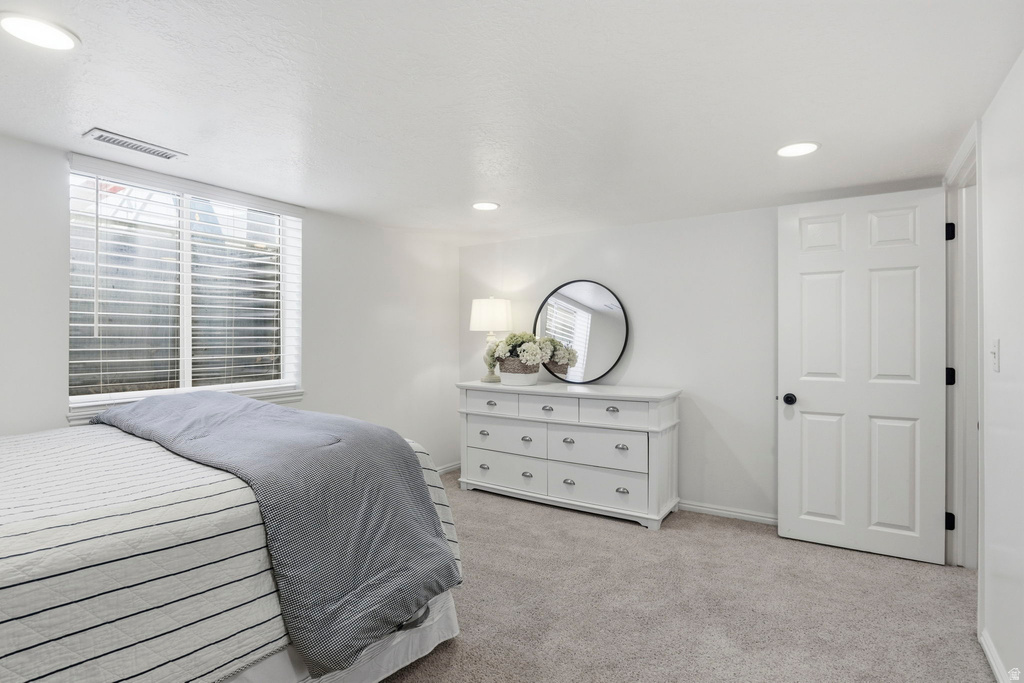 1215 S CAVE HOLLOW LN Farmington, UT 84025