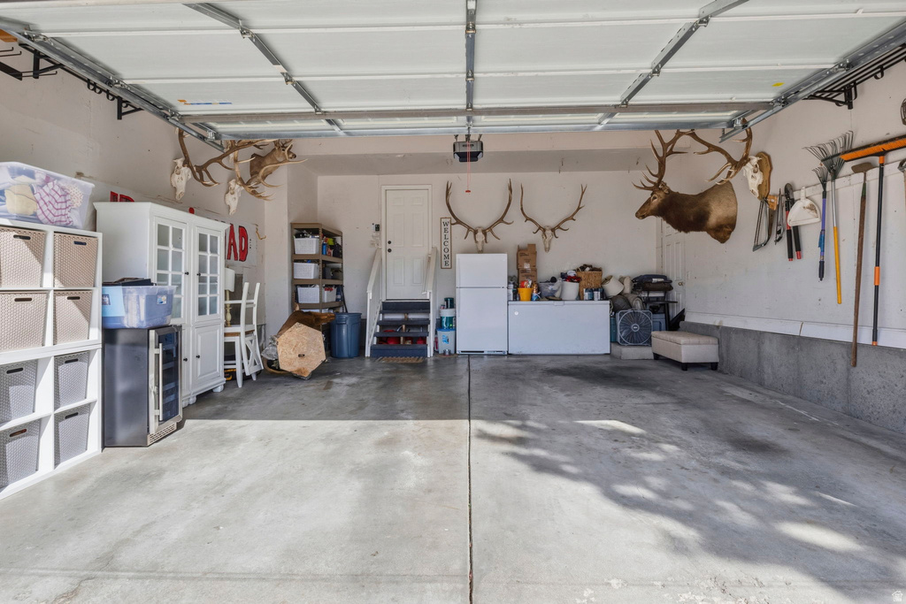 1215 S CAVE HOLLOW LN Farmington, UT 84025