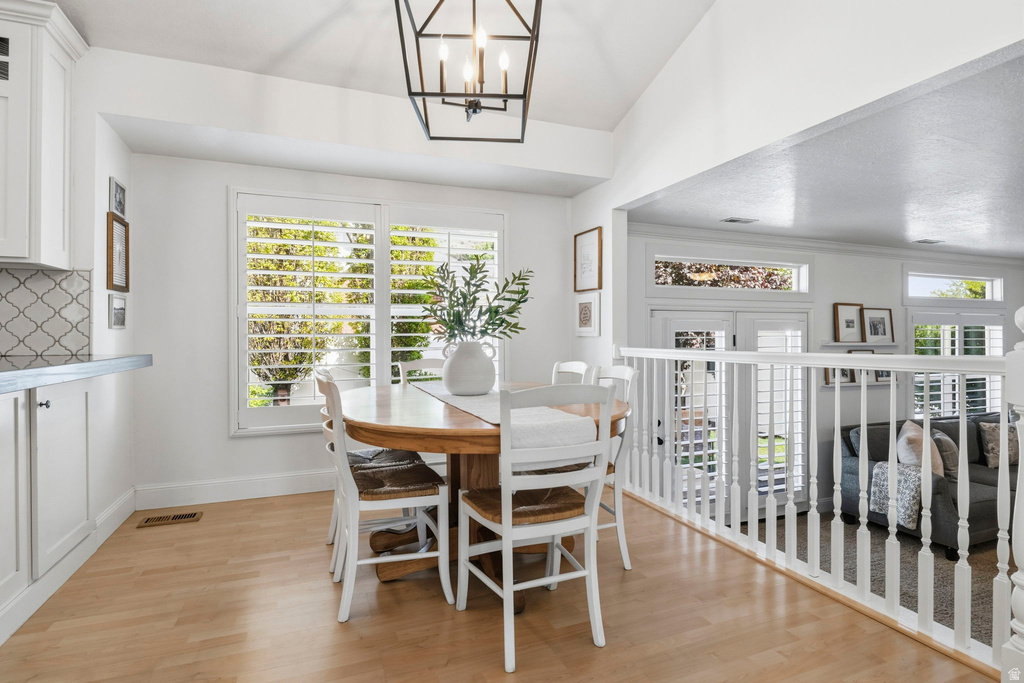 1215 S CAVE HOLLOW LN Farmington, UT 84025