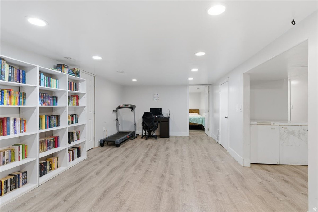 8372 W MYRON AVE Magna, UT 84044