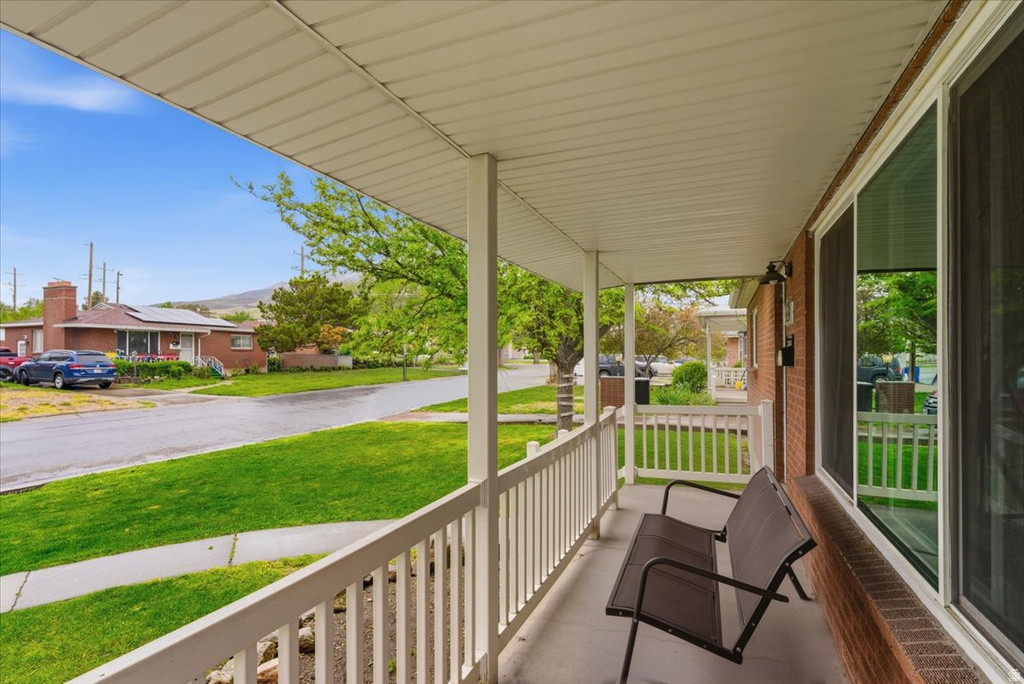 8372 W MYRON AVE Magna, UT 84044