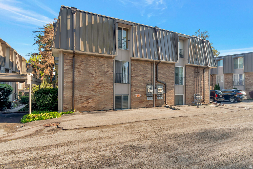 4868 S HIGHLAND CIR #2 Holladay, UT 84117