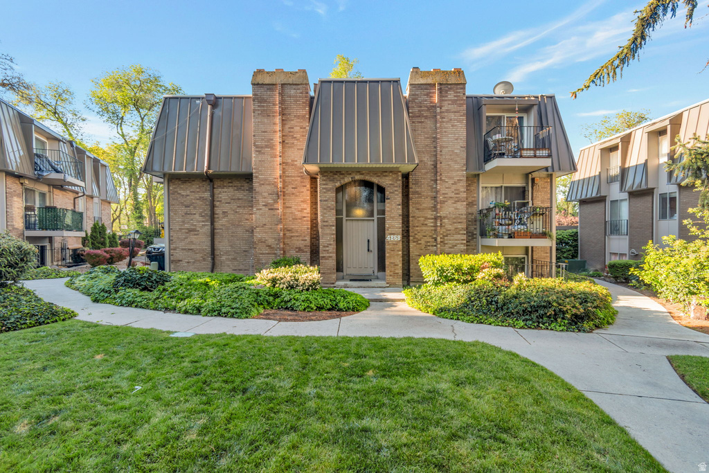 4868 S HIGHLAND CIR #2 Holladay, UT 84117